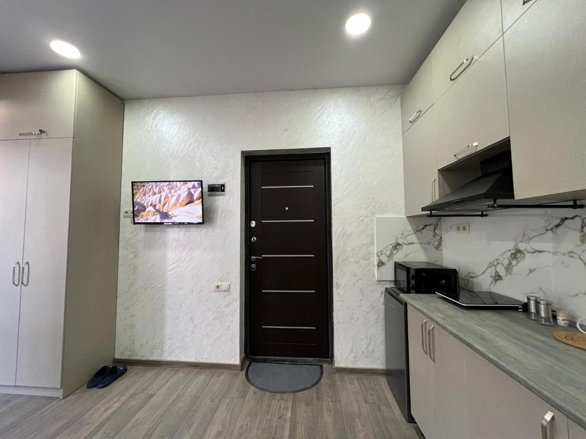 Sun And Moon Aparthotel Batumi Ngoại thất bức ảnh