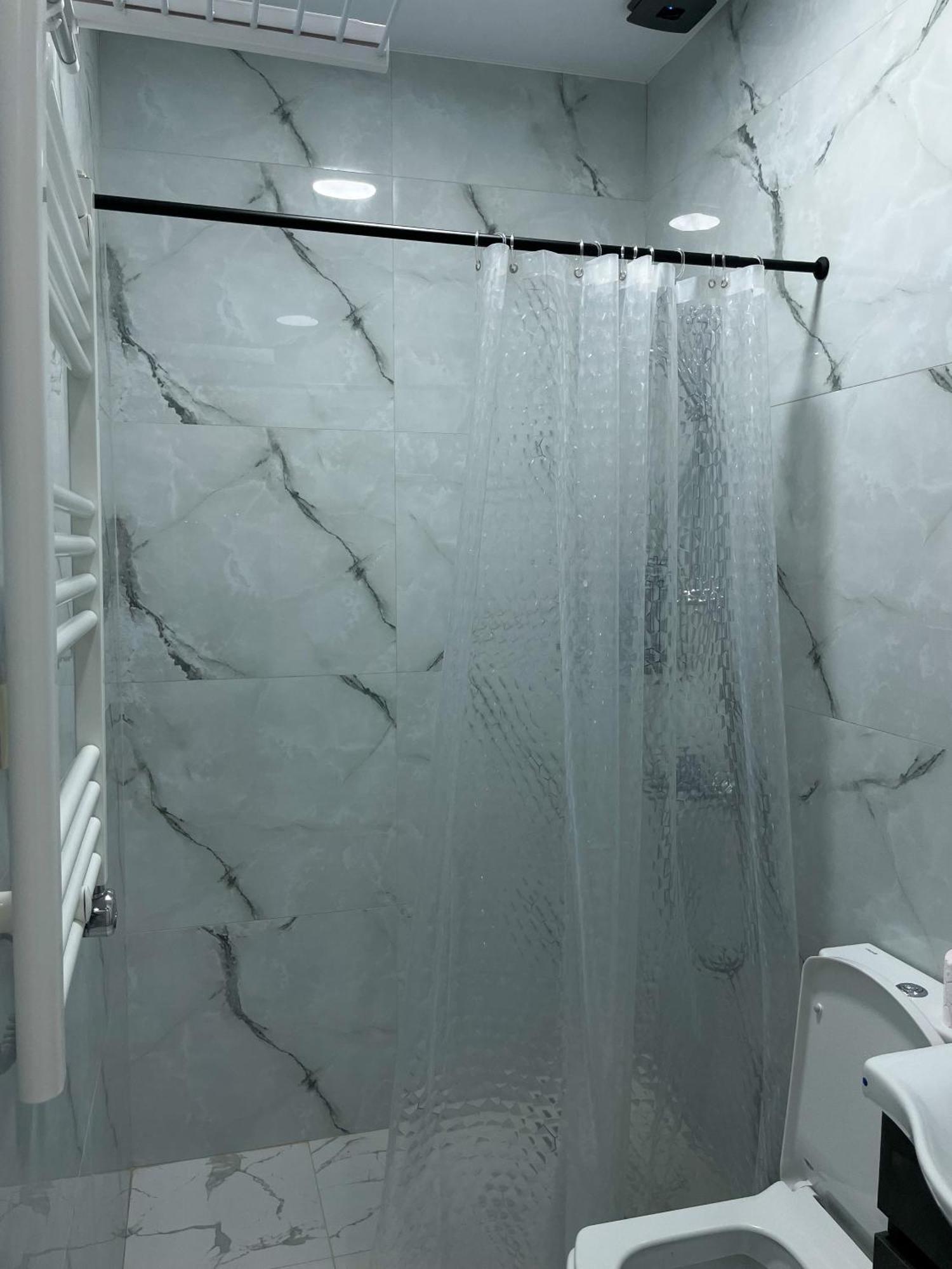 Sun And Moon Aparthotel Batumi Ngoại thất bức ảnh