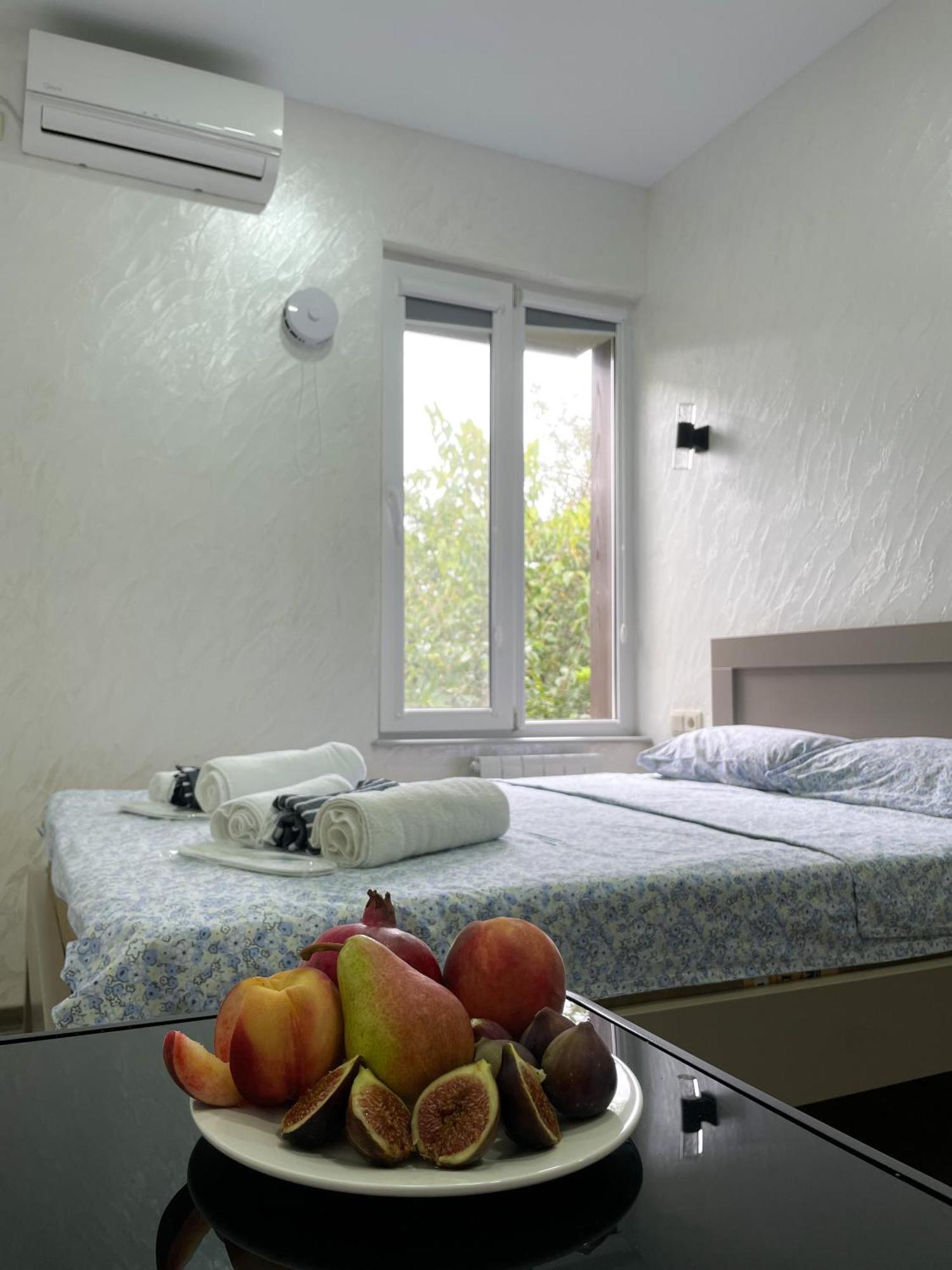 Sun And Moon Aparthotel Batumi Ngoại thất bức ảnh